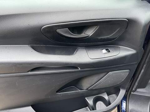 Mercedes-Benz Vito 2.0 116 CDI Premium Crew Van G-Tronic RWD L1 Euro 6 (s/s) 5dr - U496