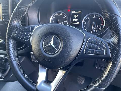 Mercedes-Benz Vito 2.1 114 CDI Premium Crew Van RWD L2 Euro 6 (s/s) 5dr (LWB) - U498
