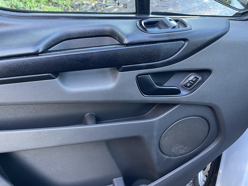 Ford Transit Custom 2.0 320 EcoBlue Leader Crew Van L2 H1 Euro 6 (s/s) 5dr - U500