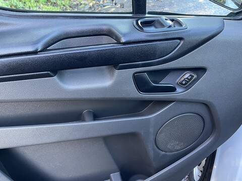 Ford Transit Custom 2.0 320 EcoBlue Leader Crew Van L2 H1 Euro 6 (s/s) 5dr - U500