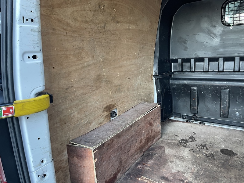 Ford Transit Custom 2.0 320 EcoBlue Leader Crew Van L2 H1 Euro 6 (s/s) 5dr - U500