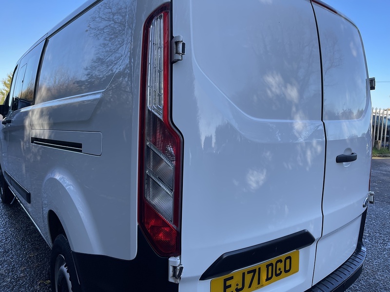 Ford Transit Custom 2.0 320 EcoBlue Leader Crew Van L2 H1 Euro 6 (s/s) 5dr - U500