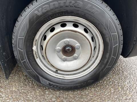 Vauxhall Movano 2.3 CDTi 3500 BiTurbo Edition FWD L3 H3 Euro 6 5dr - U501