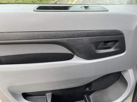 Vauxhall Vivaro 1.5 Turbo D 2700 Sportive L1 H1 Euro 6 (s/s) 6dr - U502