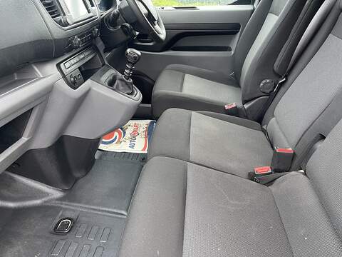 Vauxhall Vivaro 1.5 Turbo D 2700 Sportive L1 H1 Euro 6 (s/s) 6dr - U502