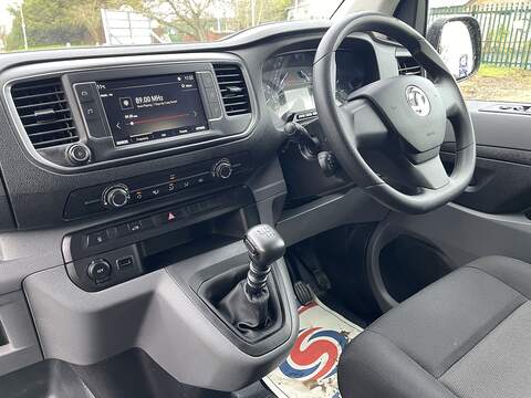 Vauxhall Vivaro 1.5 Turbo D 2700 Sportive L1 H1 Euro 6 (s/s) 6dr - U502