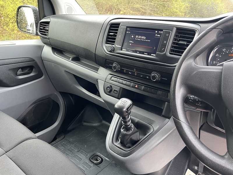 Vauxhall Vivaro 1.5 Turbo D 2700 Sportive L1 H1 Euro 6 (s/s) 6dr - U502