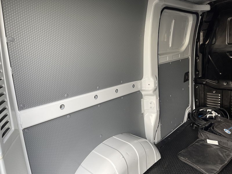 MAXUS eDeliver 3 50.23kWh Auto FWD L1 5dr - U503