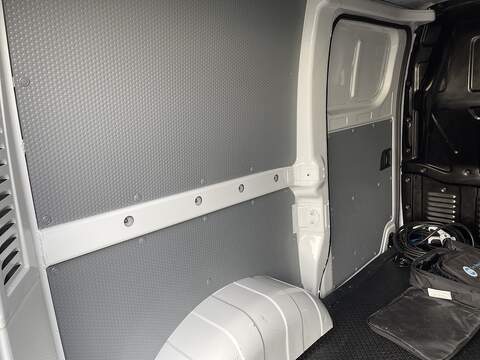 MAXUS eDeliver 3 50.23kWh Auto FWD L1 5dr - U503