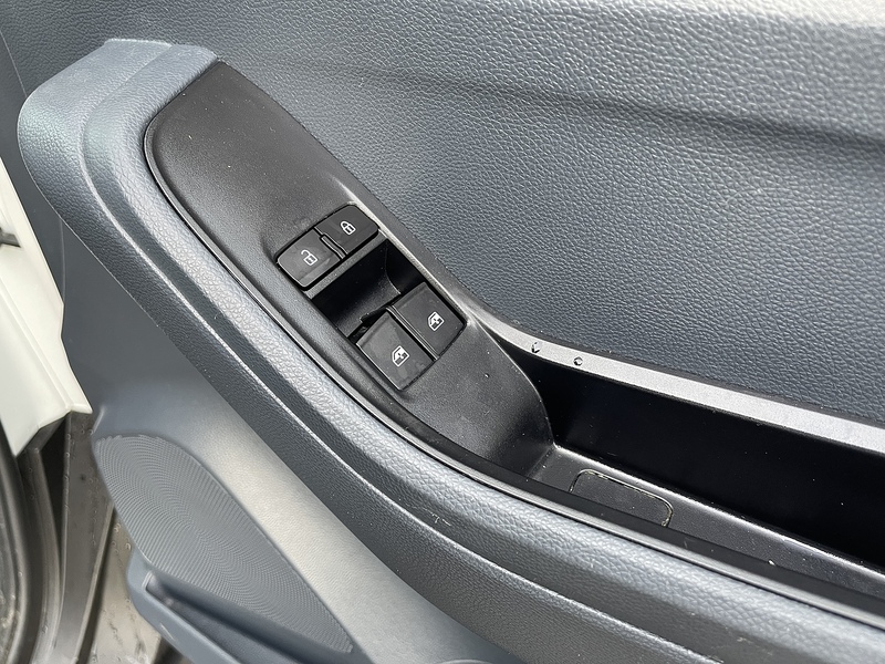 MAXUS eDeliver 3 50.23kWh Auto FWD L1 5dr - U503