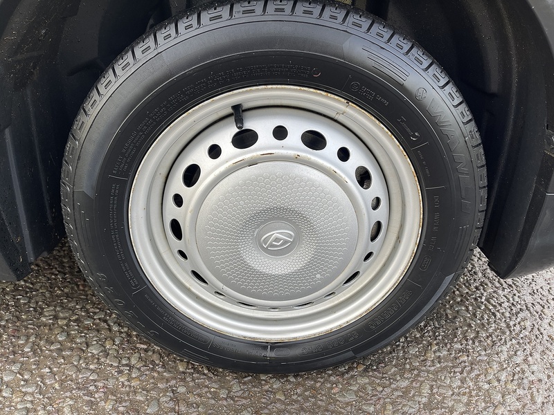 MAXUS eDeliver 3 50.23kWh Auto FWD L1 5dr - U503