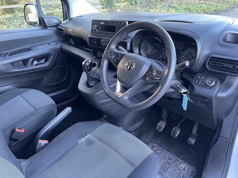 Vauxhall Combo 1.6 Turbo D 2300 Sportive L1 H1 Euro 6 (s/s) 4dr - U504