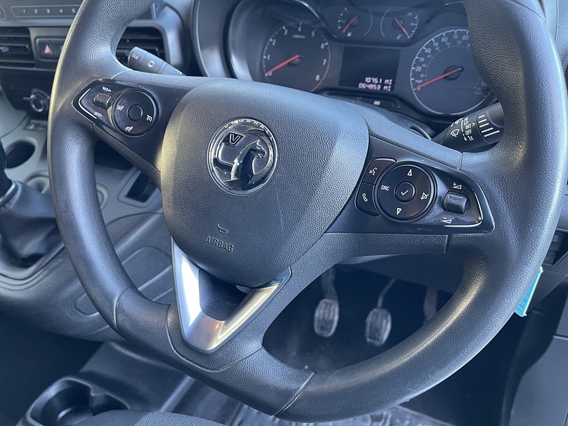 Vauxhall Combo 1.6 Turbo D 2300 Sportive L1 H1 Euro 6 (s/s) 4dr - U504