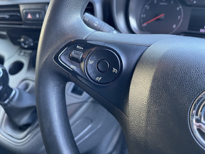 Vauxhall Combo 1.6 Turbo D 2300 Sportive L1 H1 Euro 6 (s/s) 4dr - U504