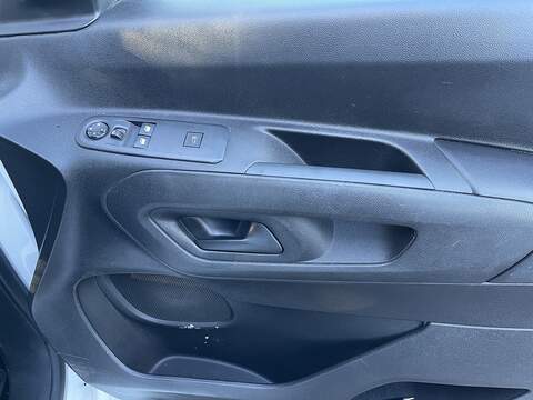 Vauxhall Combo 1.6 Turbo D 2300 Sportive L1 H1 Euro 6 (s/s) 4dr - U504