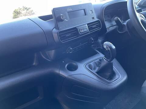 Vauxhall Combo 1.6 Turbo D 2300 Sportive L1 H1 Euro 6 (s/s) 4dr - U504