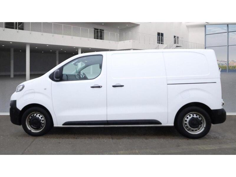 Peugeot e-Expert e 1200 75kWh Professional Standard Panel Van Auto MWB 6dr - U507