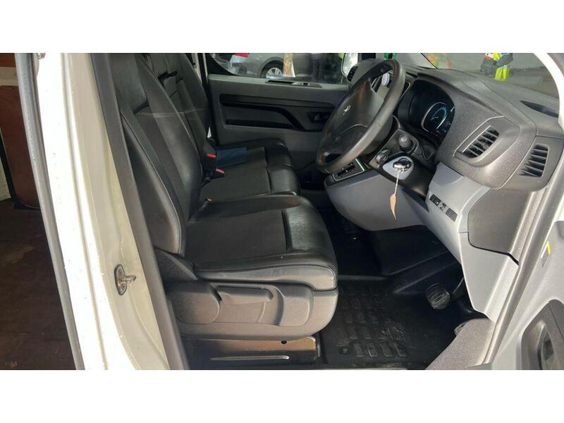 Peugeot e-Expert e 1200 75kWh Professional Standard Panel Van Auto MWB 6dr - U507