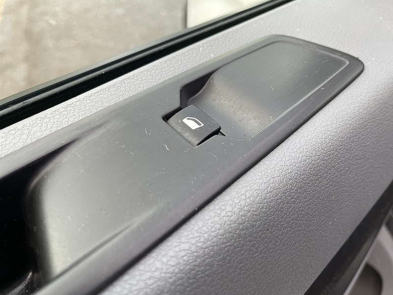 Peugeot e-Expert e 1200 75kWh Professional Standard Panel Van Auto MWB 6dr - U507