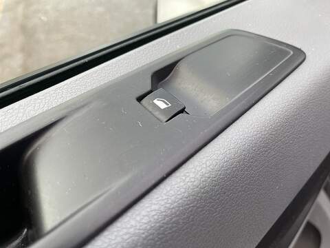 Peugeot e-Expert e 1200 75kWh Professional Standard Panel Van Auto MWB 6dr - U507