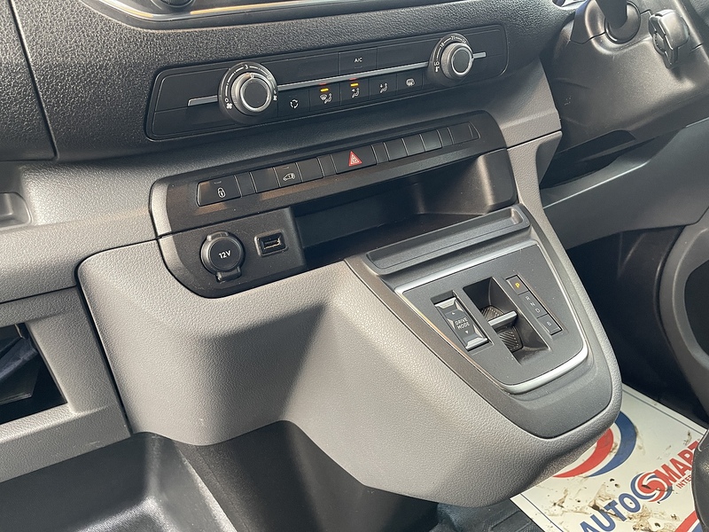 Peugeot e-Expert e 1200 75kWh Professional Standard Panel Van Auto MWB 6dr - U507