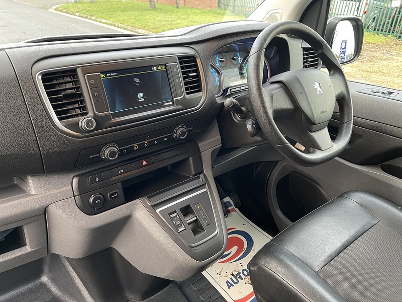 Peugeot e-Expert e 1200 75kWh Professional Standard Panel Van Auto MWB 6dr - U507