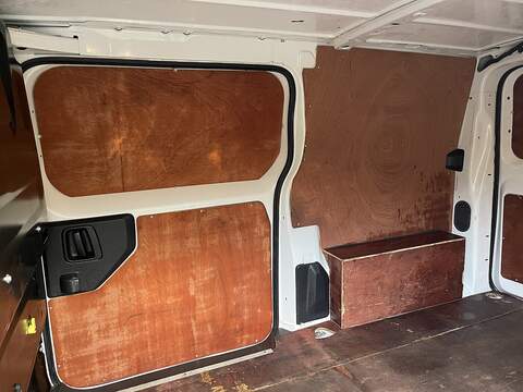 Peugeot e-Expert e 1200 75kWh Professional Standard Panel Van Auto MWB 6dr - U507