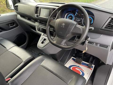 Peugeot e-Expert e 1200 75kWh Professional Standard Panel Van Auto MWB 6dr - U507