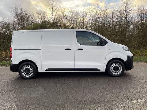 Peugeot e-Expert e 1200 75kWh Professional Standard Panel Van Auto MWB 6dr - U507