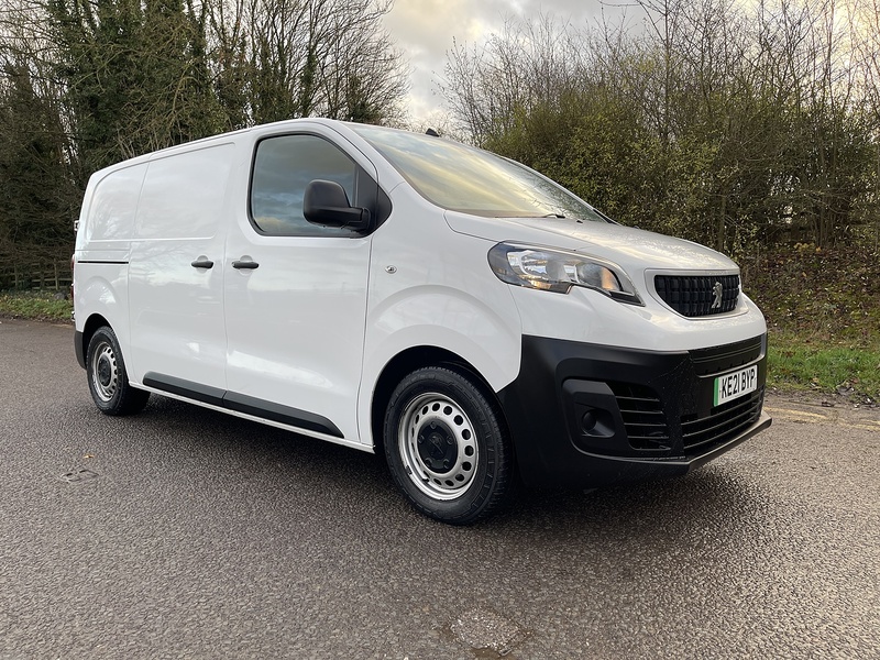 Peugeot e-Expert e 1200 75kWh Professional Standard Panel Van Auto MWB 6dr - U507