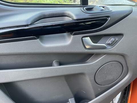 Ford Transit Custom 2.0 320 EcoBlue MS-RT Crew Van Double Cab 5dr Diesel Auto L1 H1 Euro 6 (s/s) (170 ps) - U510