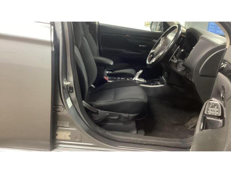 Mitsubishi Outlander 2.4h TwinMotor 13.8kWh Reflex Plus CVT 4WD Euro 6 (s/s) 5dr - U511