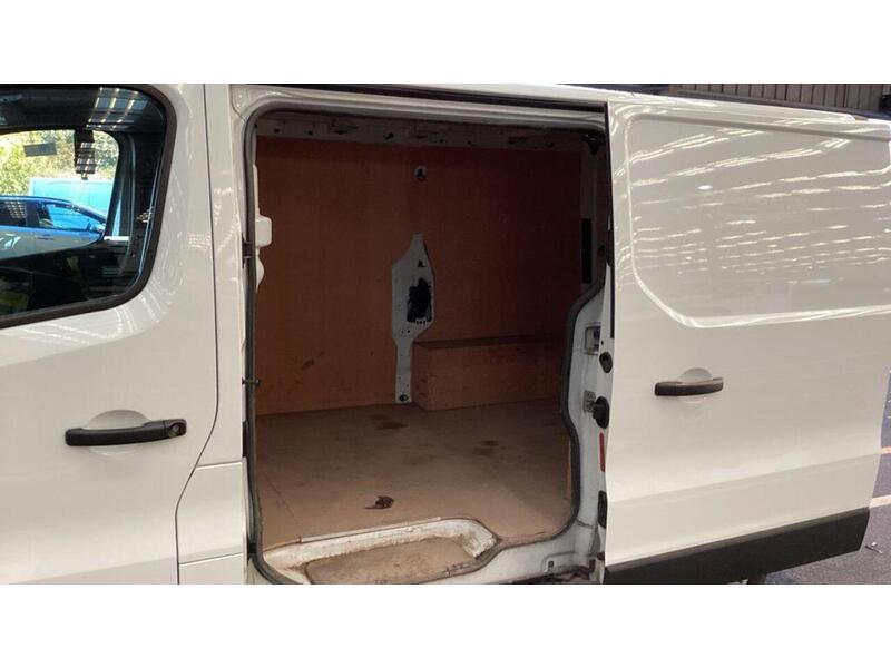 Renault Trafic 2.0 dCi ENERGY 30 Business SWB Standard Roof Euro 6 (s/s) 5dr - U516