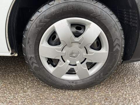 Renault Trafic 2.0 dCi ENERGY 30 Business SWB Standard Roof Euro 6 (s/s) 5dr - U516