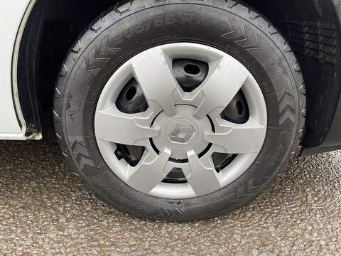 Renault Trafic 2.0 dCi ENERGY 30 Business SWB Standard Roof Euro 6 (s/s) 5dr - U516