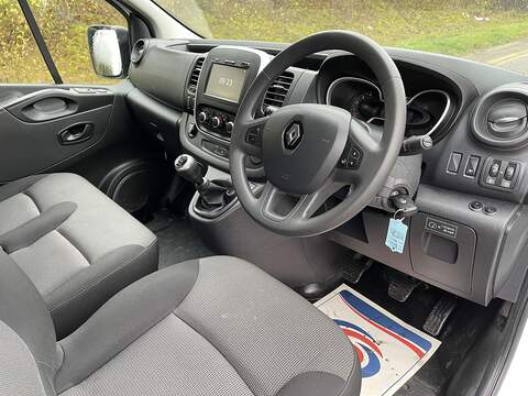 Renault Trafic 2.0 dCi ENERGY 30 Business SWB Standard Roof Euro 6 (s/s) 5dr - U516