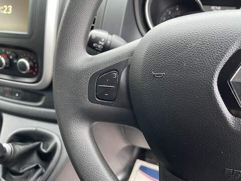 Renault Trafic 2.0 dCi ENERGY 30 Business SWB Standard Roof Euro 6 (s/s) 5dr - U516