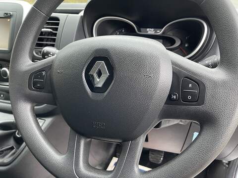 Renault Trafic 2.0 dCi ENERGY 30 Business SWB Standard Roof Euro 6 (s/s) 5dr - U516