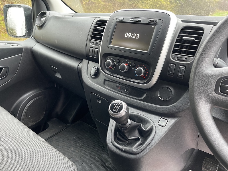 Renault Trafic 2.0 dCi ENERGY 30 Business SWB Standard Roof Euro 6 (s/s) 5dr - U516