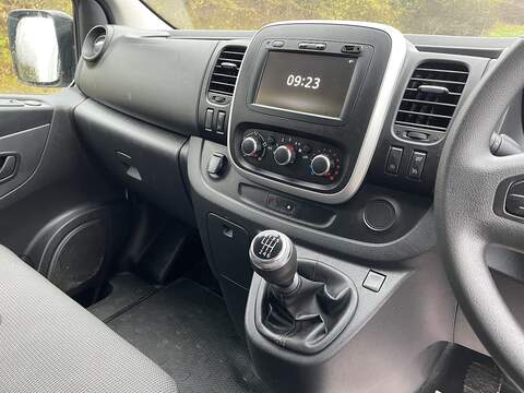 Renault Trafic 2.0 dCi ENERGY 30 Business SWB Standard Roof Euro 6 (s/s) 5dr - U516