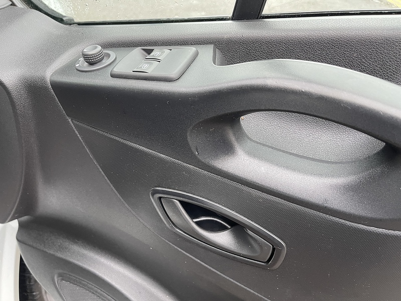 Renault Trafic 2.0 dCi ENERGY 30 Business SWB Standard Roof Euro 6 (s/s) 5dr - U516