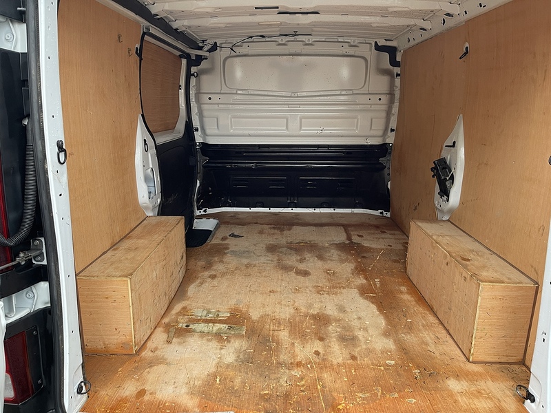 Renault Trafic 2.0 dCi ENERGY 30 Business SWB Standard Roof Euro 6 (s/s) 5dr - U516