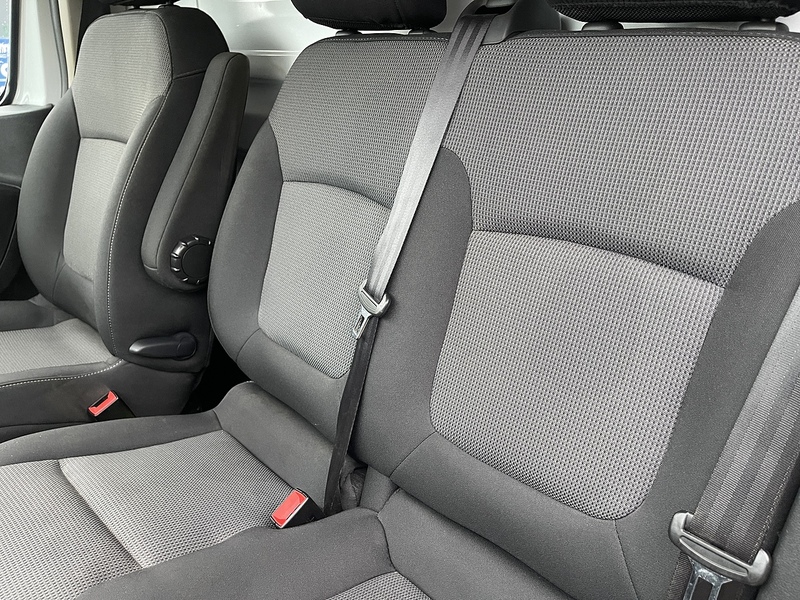 Renault Trafic 2.0 dCi ENERGY 30 Business SWB Standard Roof Euro 6 (s/s) 5dr - U516