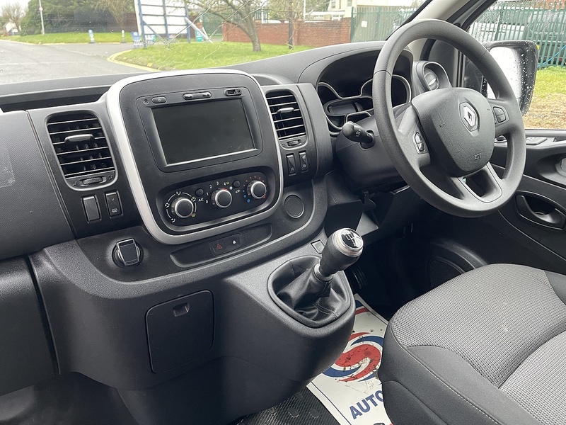Renault Trafic 2.0 dCi ENERGY 30 Business SWB Standard Roof Euro 6 (s/s) 5dr - U516