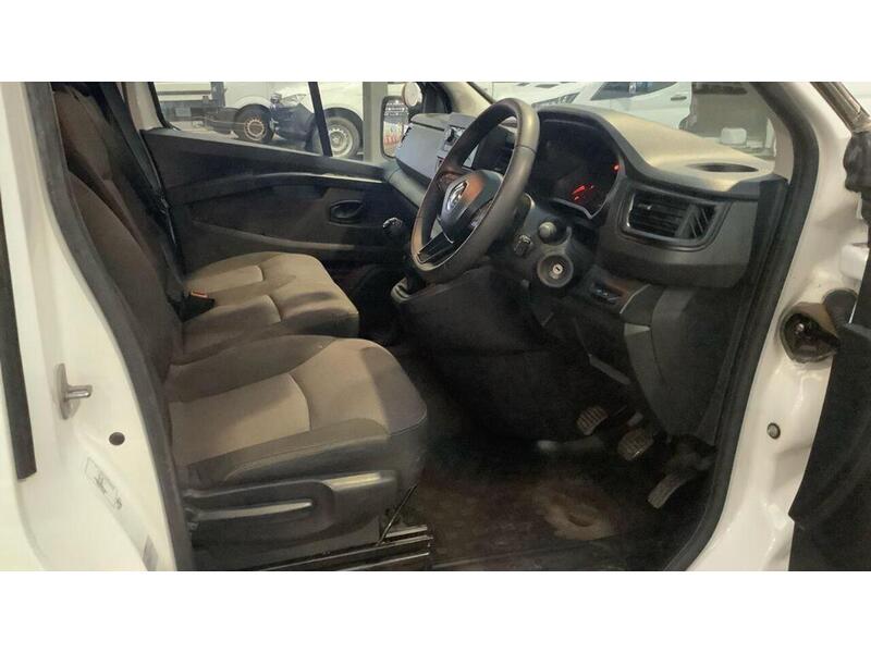 Renault Trafic 2.0 dCi Blue LL30 Business L2 H1 Euro 6 (s/s) 5dr - U518