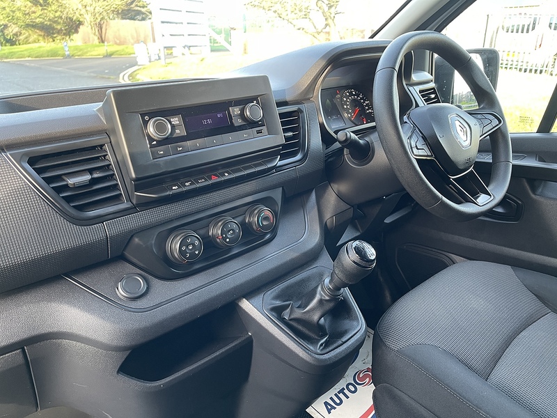 Renault Trafic 2.0 dCi Blue LL30 Business L2 H1 Euro 6 (s/s) 5dr - U518
