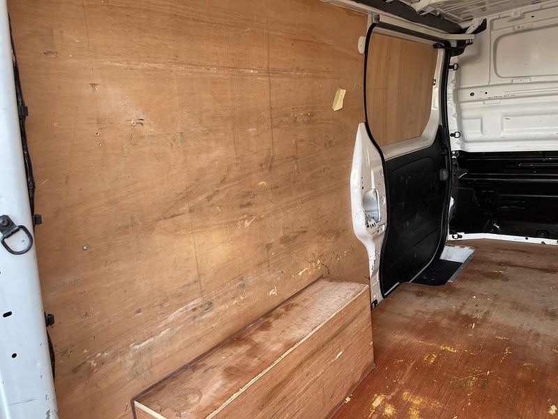 Renault Trafic 2.0 dCi Blue LL30 Business L2 H1 Euro 6 (s/s) 5dr - U518