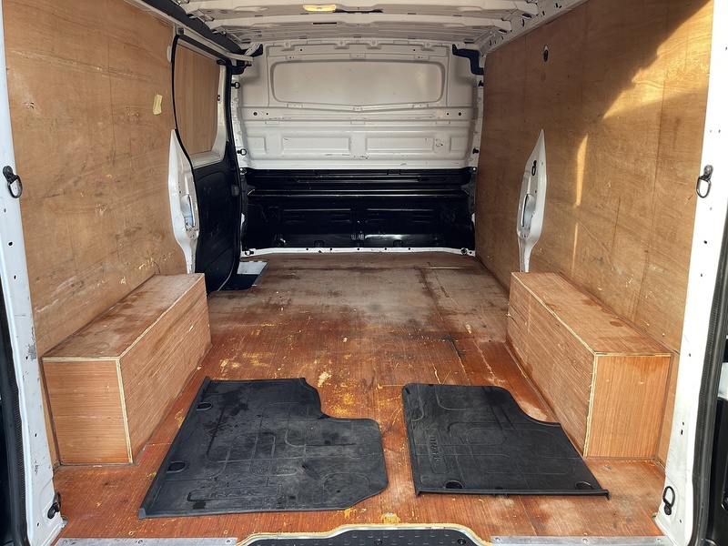 Renault Trafic 2.0 dCi Blue LL30 Business L2 H1 Euro 6 (s/s) 5dr - U518