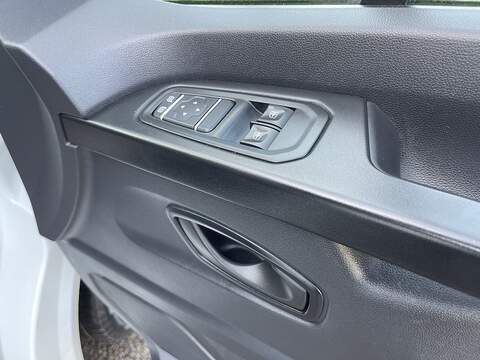 Renault Trafic 2.0 dCi Blue LL30 Business L2 H1 Euro 6 (s/s) 5dr - U518