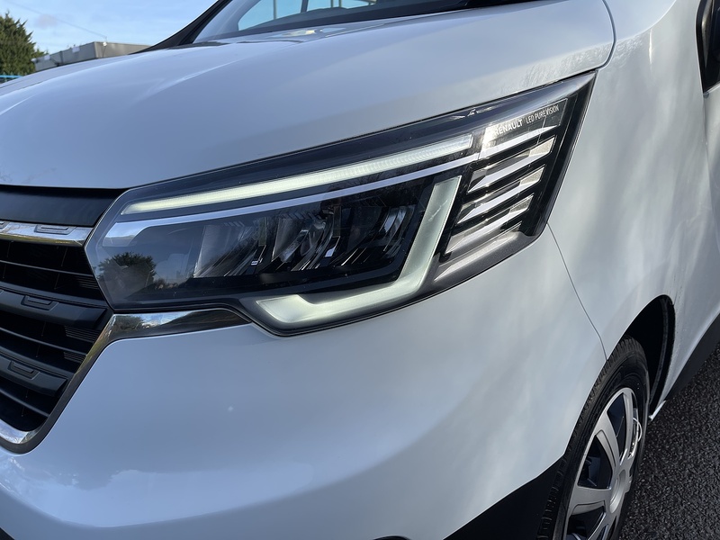 Renault Trafic 2.0 dCi Blue LL30 Business L2 H1 Euro 6 (s/s) 5dr - U518